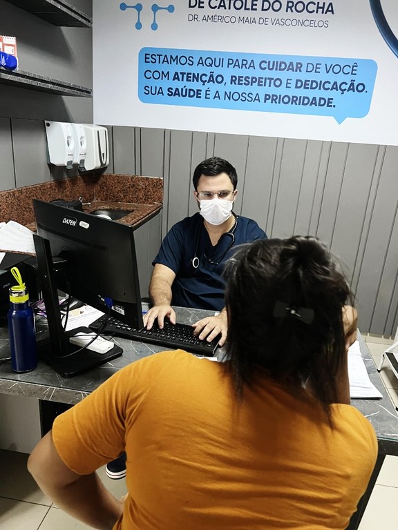 Uma das consultas médicas realizadas no Hospital de Catolé em 2025.jpg