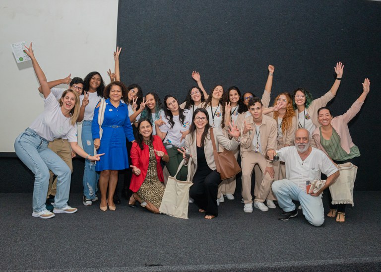 2023.03.26 - A União - Ouse Criar-PTHI - premiados - 01 - Equipes vencedores e comissão julgadora do Ouse Criar - PTHI