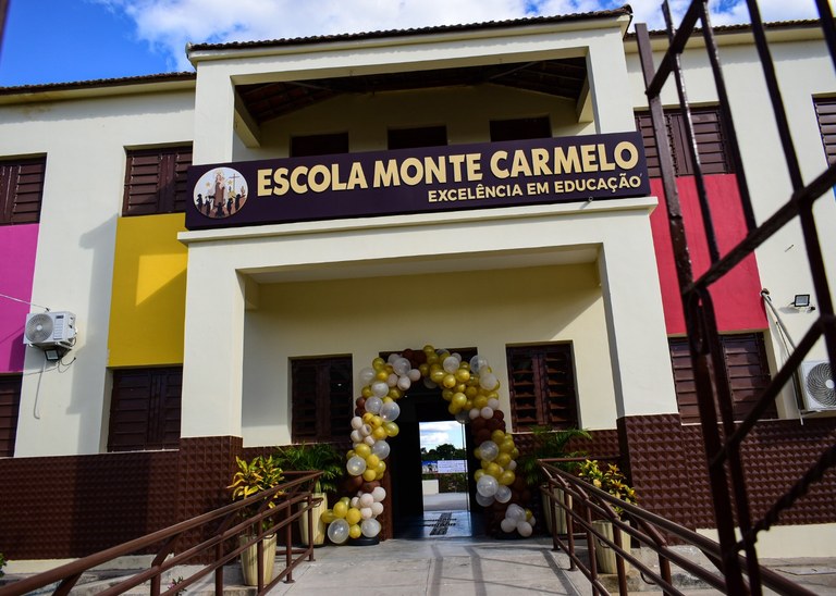04_07_2025 visita da escola monte carmelo  em cajazeiras  FOTOS Rizemberg (2).jpg