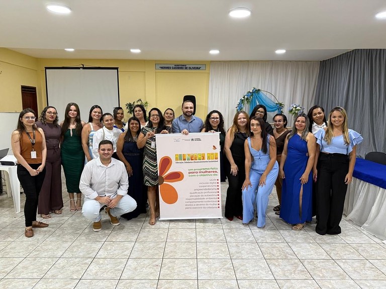 Confira mais uma certificação do Mulheres Mil! 🤩Na noite de ontem foi a vez das alunas do curso (2).jpg