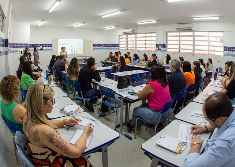 Formação de Gestão da Avaliação Somativa do Siave_Delmer Rodrigues (7).jpg