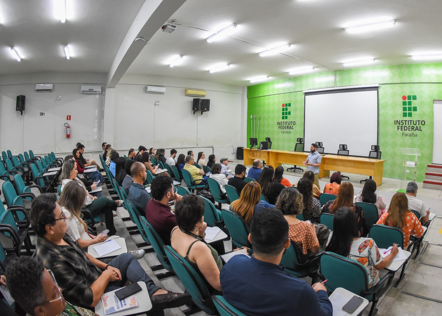 17_07_2024_Reunião SEGEP com Gerentes Regionais_Delmer Rodrigues (3).jpg