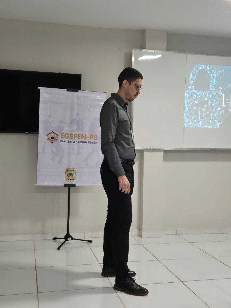 palestra proteção de dados no serviços público com base na lgpd-9.jpg