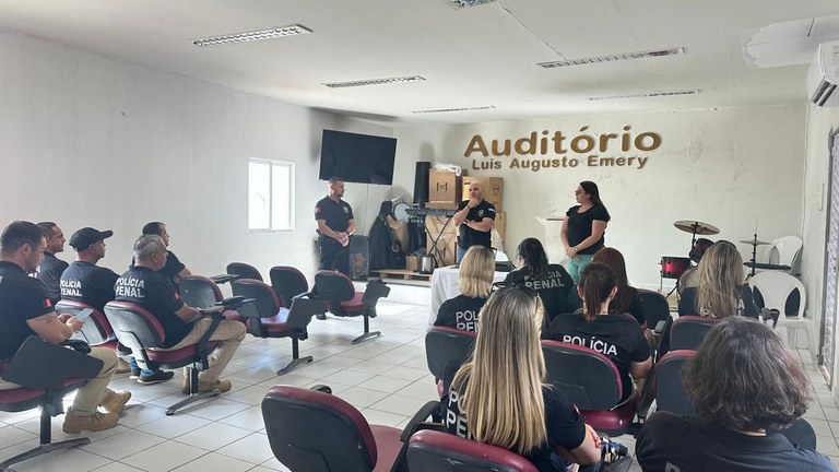 Corregedoria Ciclo da Legalidade Palestra no Júlia Maranhão.jpg