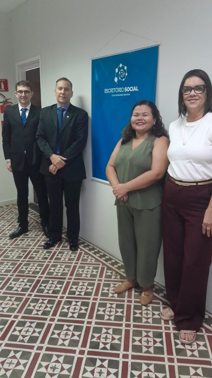 Escritório Social da Paraíba recebe o promotor de justiça de João Pessoa para reunião sobre a Cartilha do Trabalho Prisional.jpg