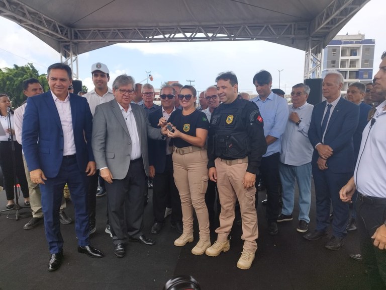 governador entrega viaturas à Policia Penal e demais forças de segurança11.jpg