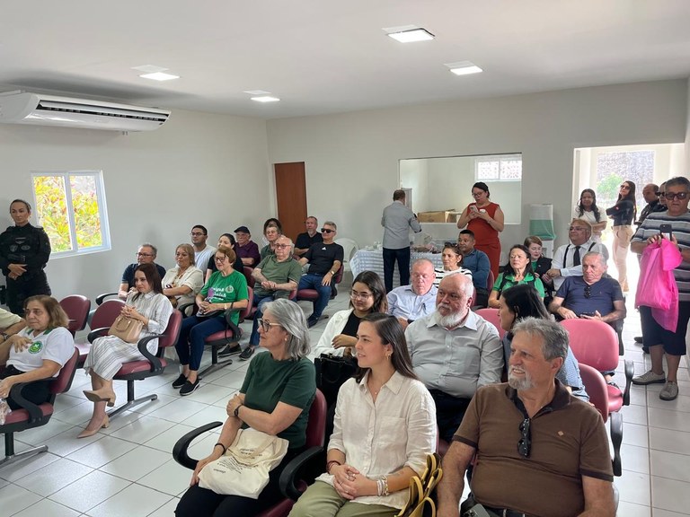 Juiz Hermance, do JECRIM da Capital, e represent_de entidades visitam projetos de ressocialização Penit_JúliaMaranhão_3.jpg