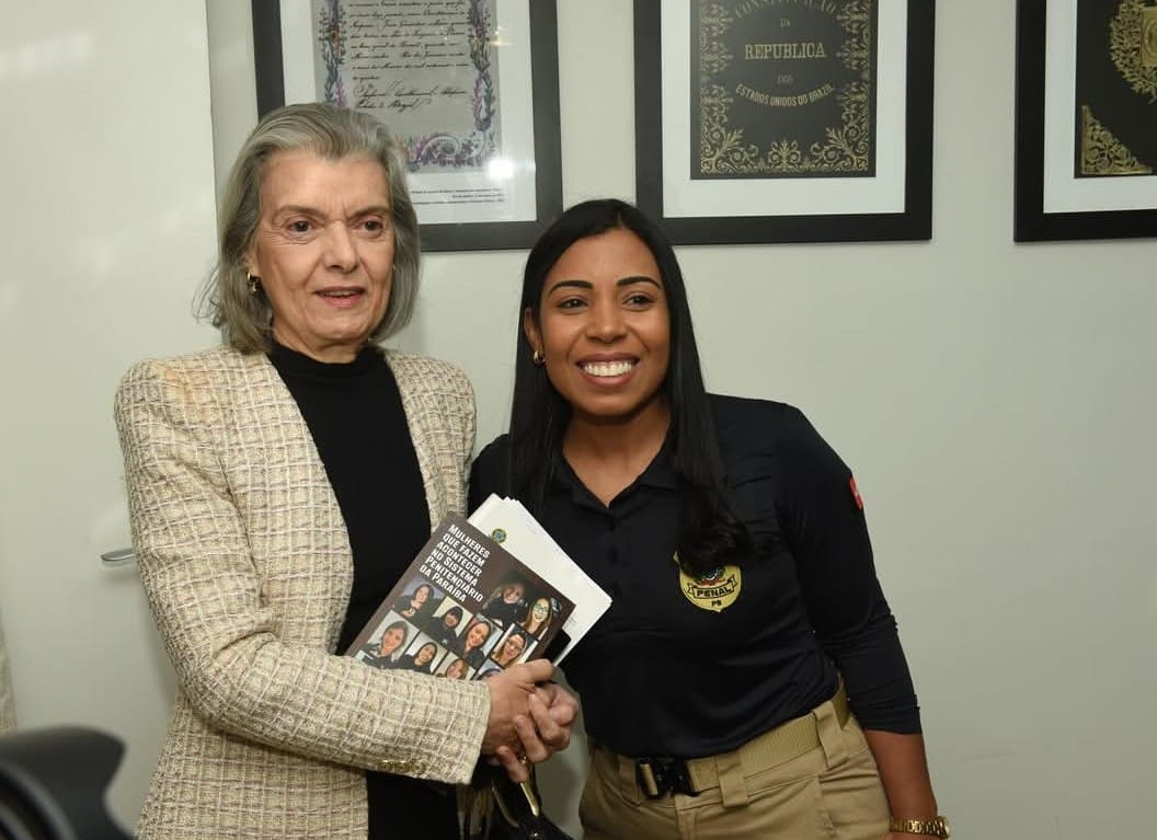 livro mulheres que fazem acontecer no sistema penitenciário da Paraíba_3.jpg