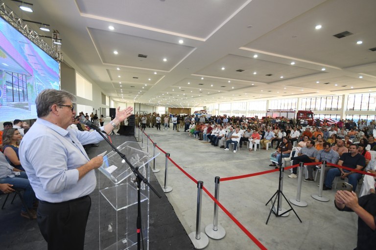 governador entrega coletes balísticos à Polícia  Penal14.jpeg