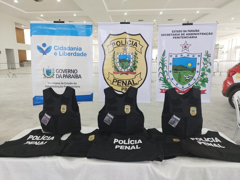 governador entrega coletes balísticos à Polícia  Penal6.jpg