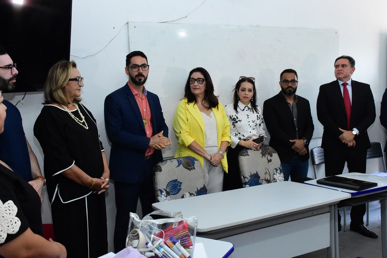 virando a página 00.jpg