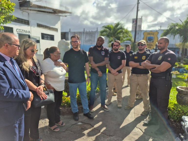 Seap-PB entrega kits de higiene e utensílios de cozinha para a Penitenciária Sílvio Porto_9