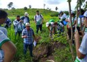 04_07_19 Alunos de Agroecologia conhecem projeto de Integração lavoura, pecuária e floresta na Empaer (1).jpg