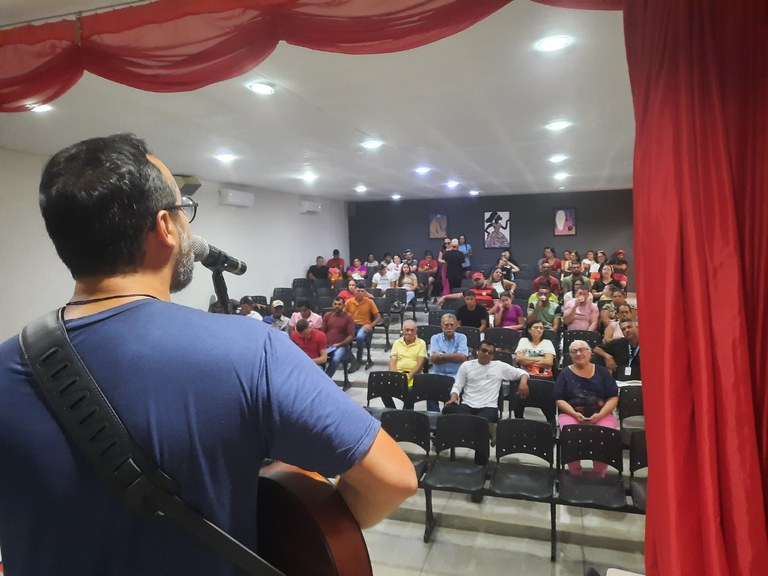 Sócrates fez um pocket show.jpg