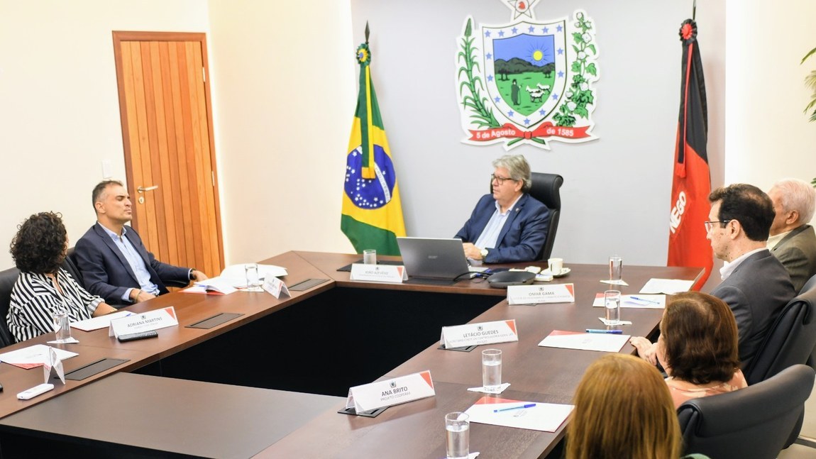 João Azevêdo destaca melhoria de vida de agricultores beneficiados com o PB Rural Sustentável em reunião com o Banco Mundial