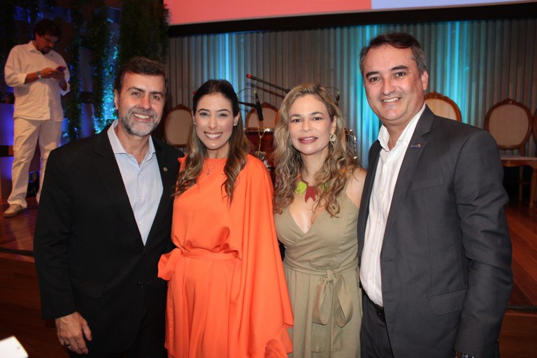 Marcelo-Freixo-presidente-da-Embratur-com-Marina-Marinho-da-Setur-RN-Rosalia-Lucas-da-Setur-PB-e-Ferdinando-Lucena-da-PBTur-scaled.jpeg