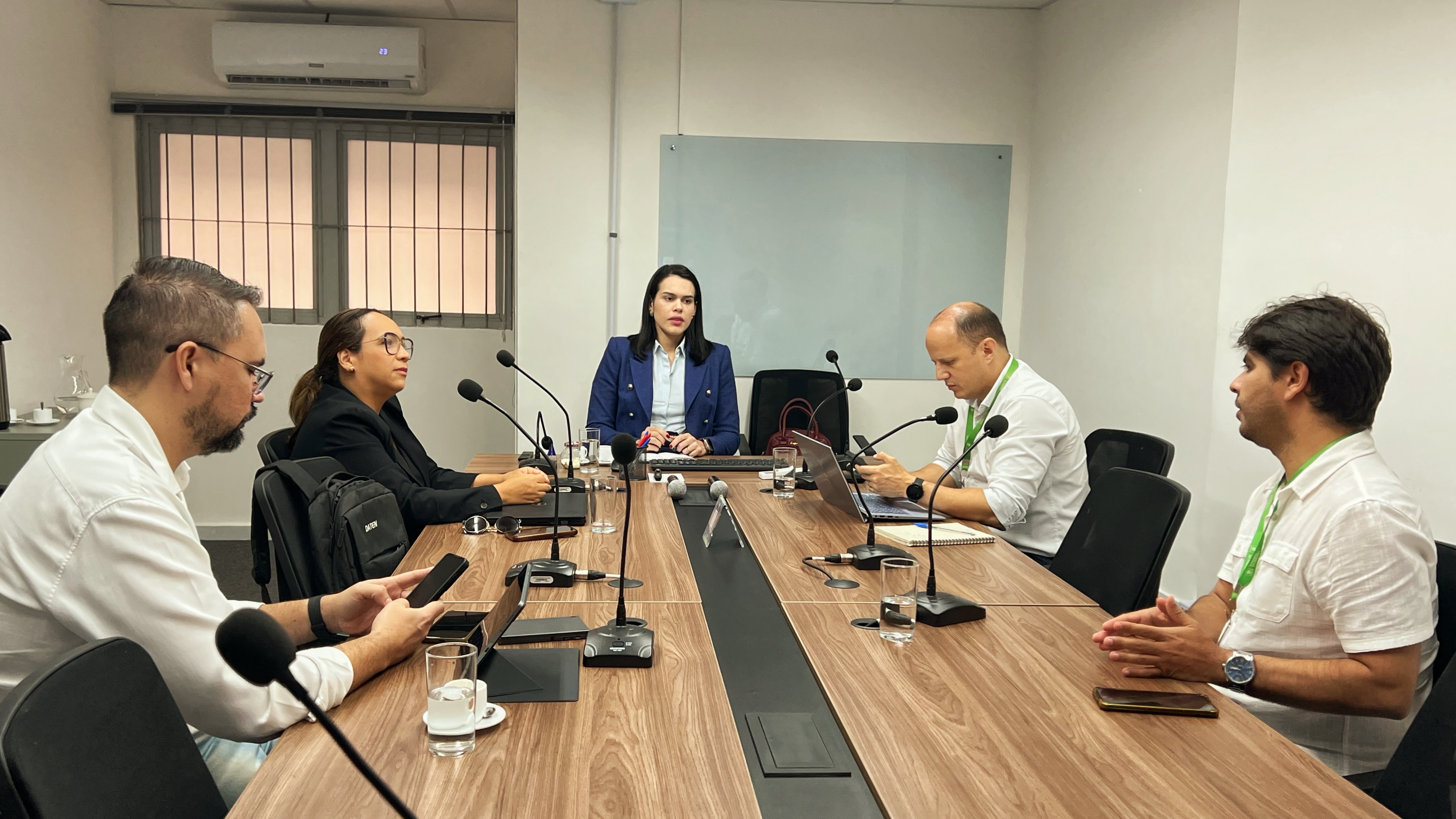 Semas e Promotora do Meio Ambiente conversam sobre Projetos Ambientais durante visita à sede da secretaria